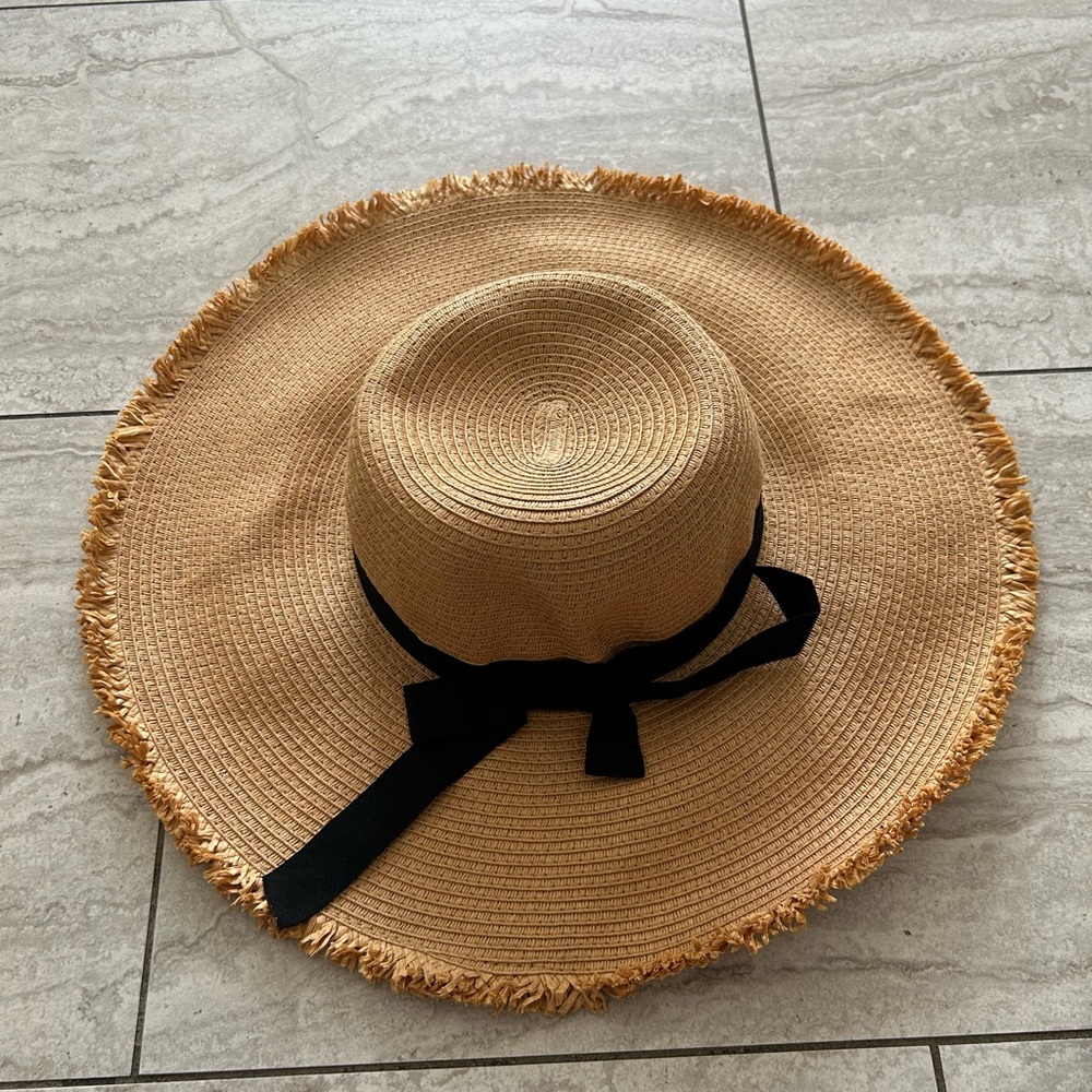 Lauren Conrad Wide Brim Straw Sun Hat Fringe Edge Black Ribbon Bow One Size - Picture 8 of 8